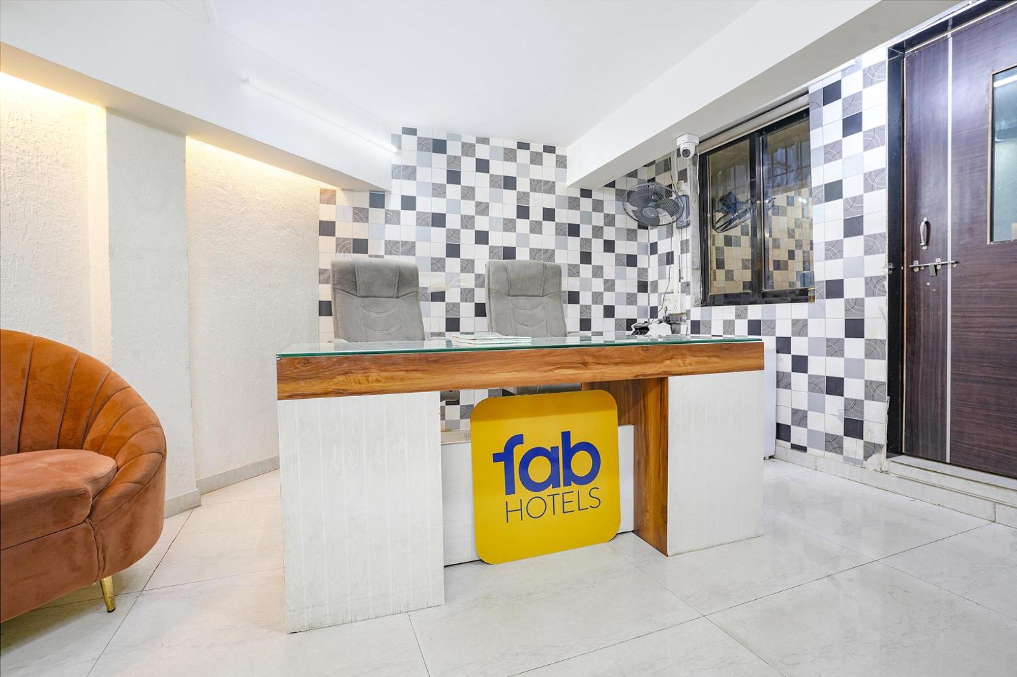Fabhotel Shree Balaji Apartment Mira-Bhayandar Eksteriør bilde