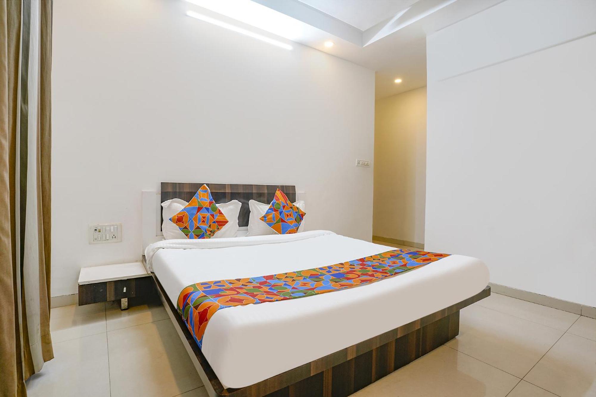 Fabhotel Shree Balaji Apartment Mira-Bhayandar Eksteriør bilde