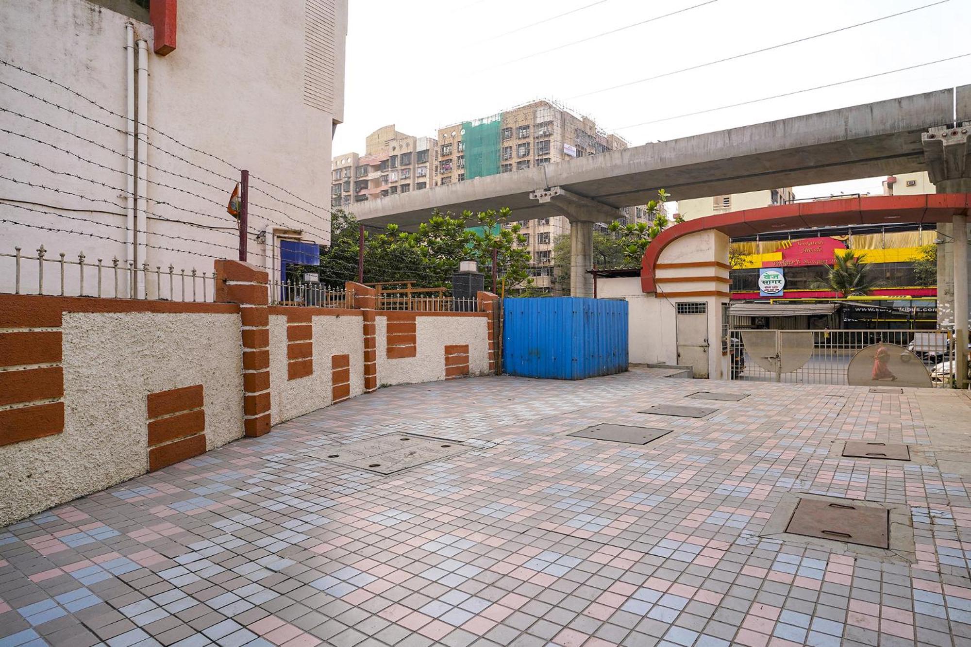 Fabhotel Shree Balaji Apartment Mira-Bhayandar Eksteriør bilde